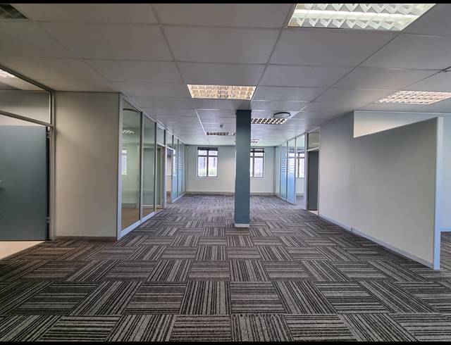 229M² OFFICE TO LET IN CENTURY CITY